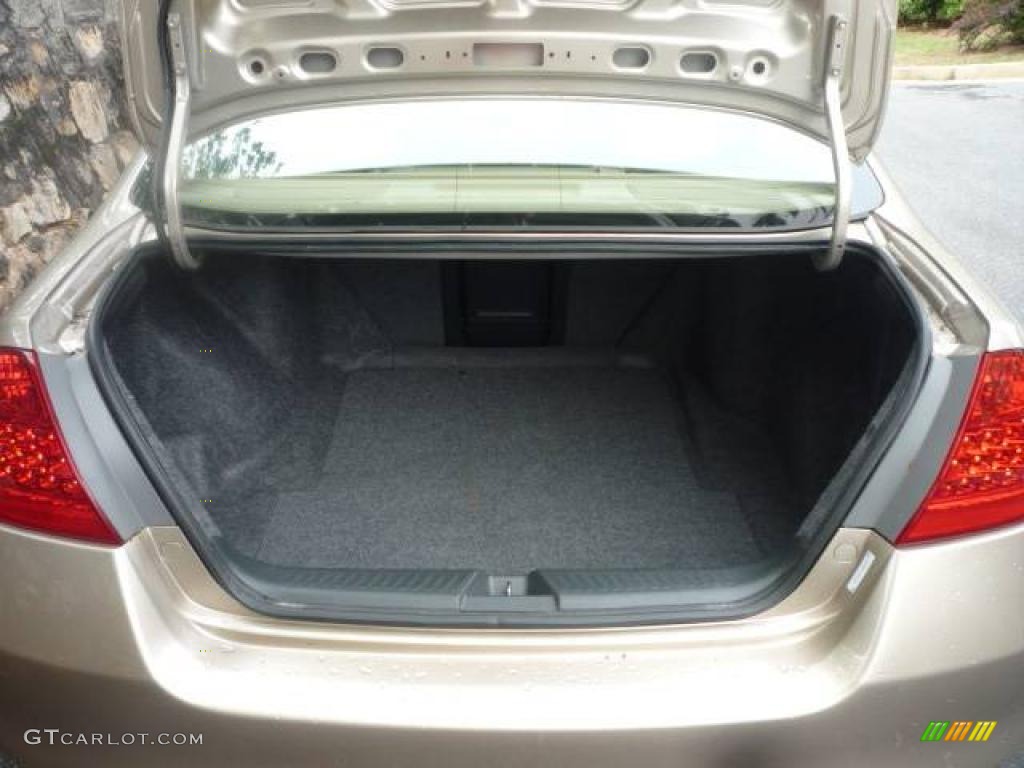 2006 Accord EX-L Sedan - Desert Mist Metallic / Ivory photo #14