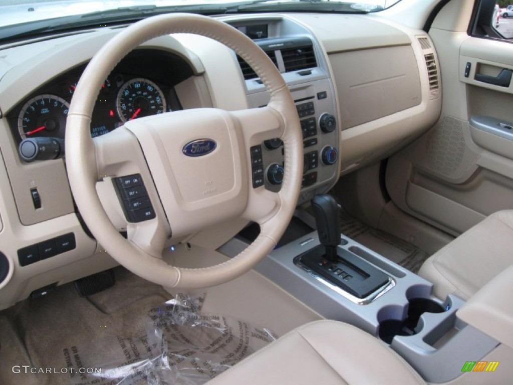 2012 Escape XLT 4WD - White Suede / Camel photo #11