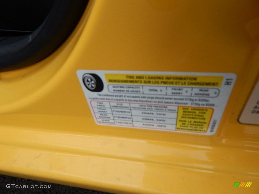 2009 Aveo Aveo5 LT - Summer Yellow / Charcoal photo #27