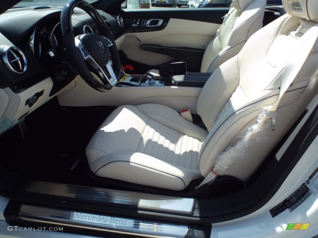 2015 Mercedes-Benz SL 400 Roadster Front Seat Photo #98019802