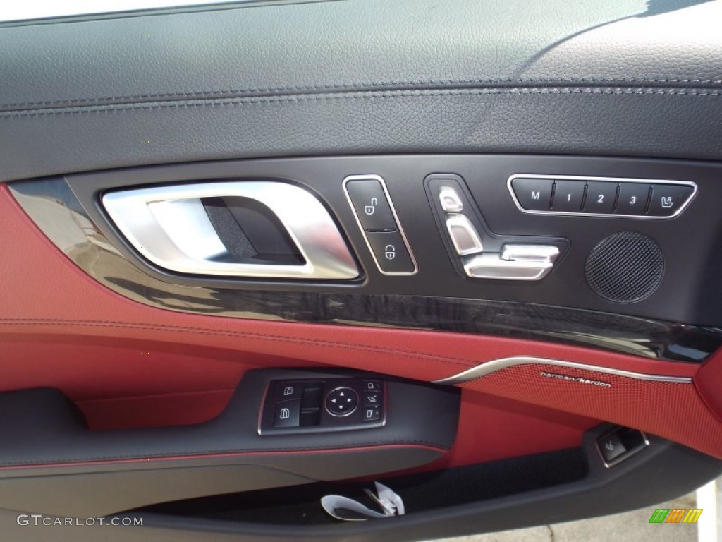 2015 Mercedes-Benz SL 550 Roadster Bengal Red/Black Door Panel Photo #98020048