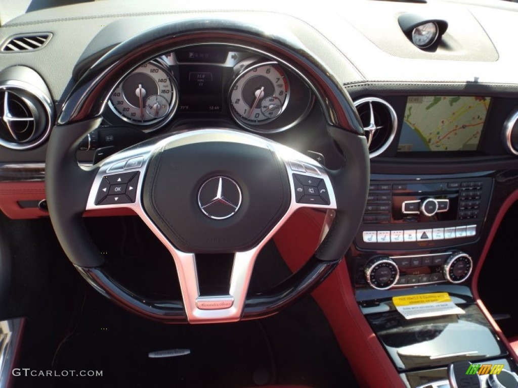 2015 Mercedes-Benz SL 550 Roadster Steering Wheel Photos