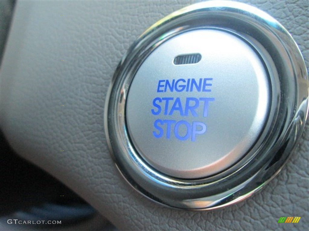 2015 Hyundai Sonata Hybrid Limited Controls Photo #98022055