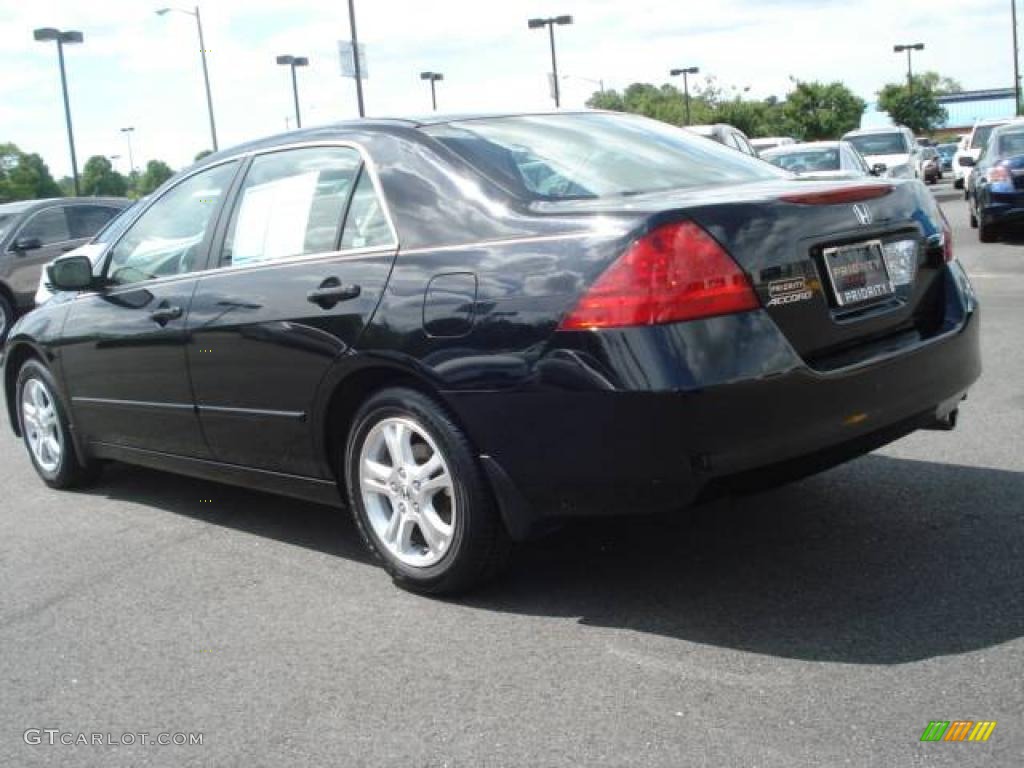 2007 Accord SE Sedan - Nighthawk Black Pearl / Ivory photo #4