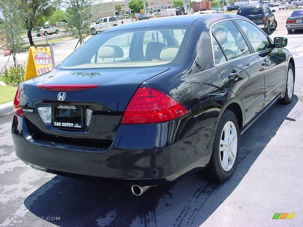 2007 Accord SE Sedan - Nighthawk Black Pearl / Ivory photo #3