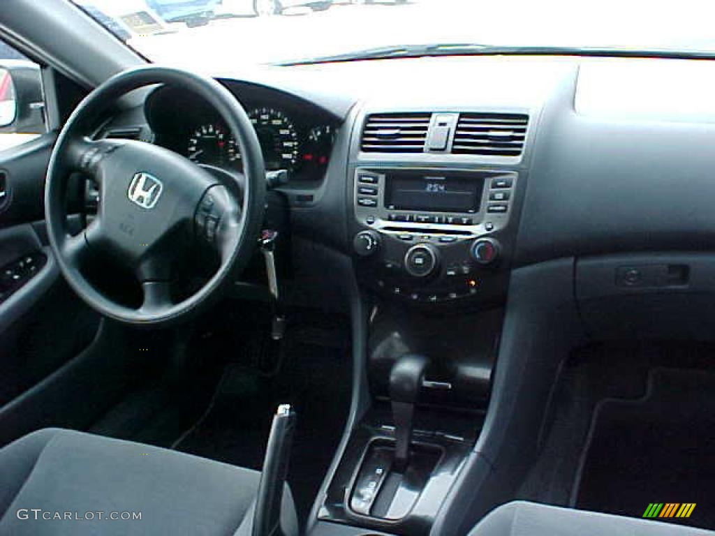 2007 Accord SE Sedan - Alabaster Silver Metallic / Gray photo #11