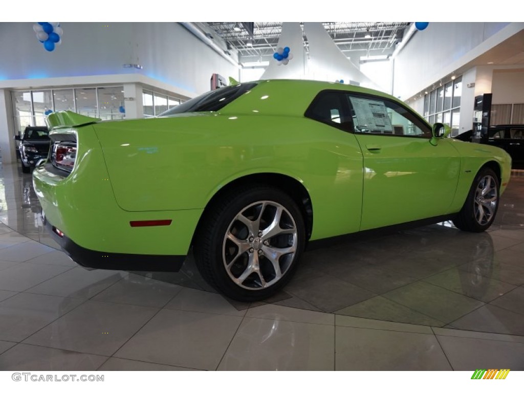 2015 Challenger R/T Plus - Sublime Green Pearl / Black photo #3