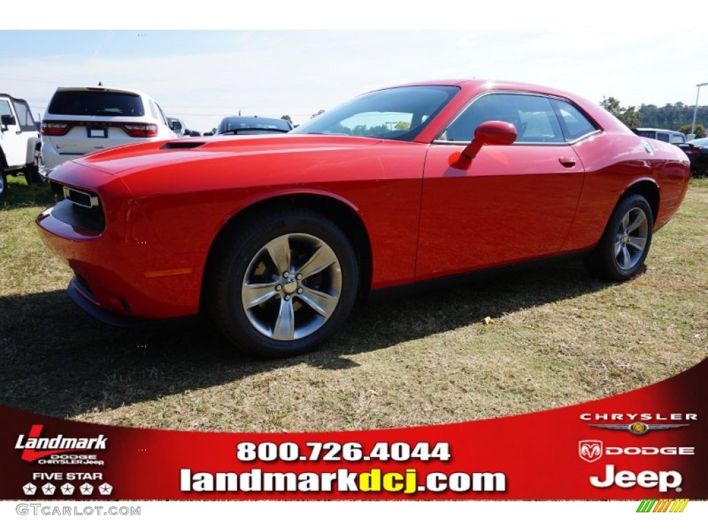 2015 Challenger SXT - TorRed / Black photo #1