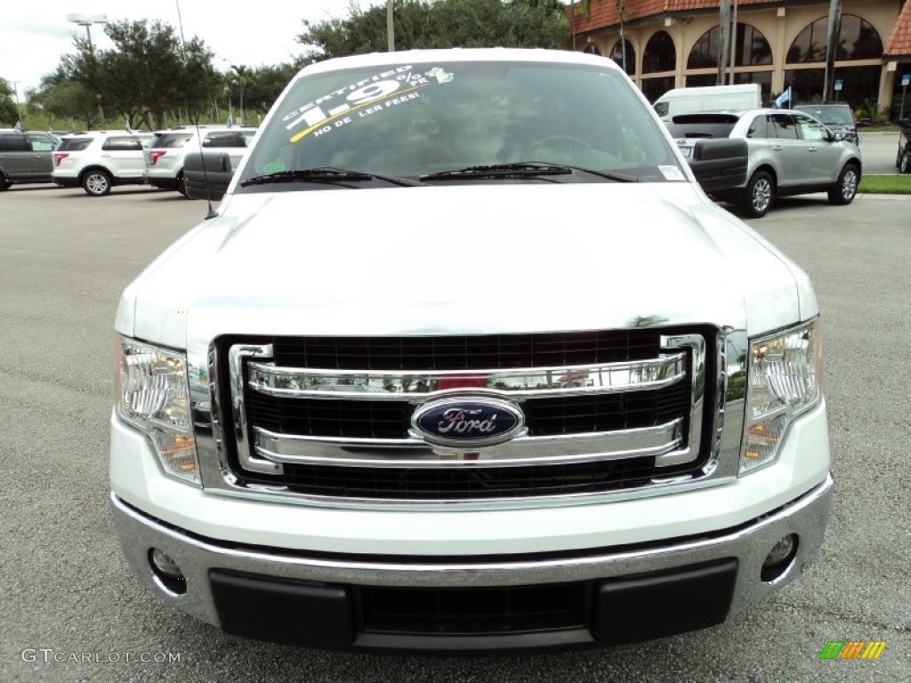 2014 F150 XLT SuperCrew - Oxford White / Steel Grey photo #15