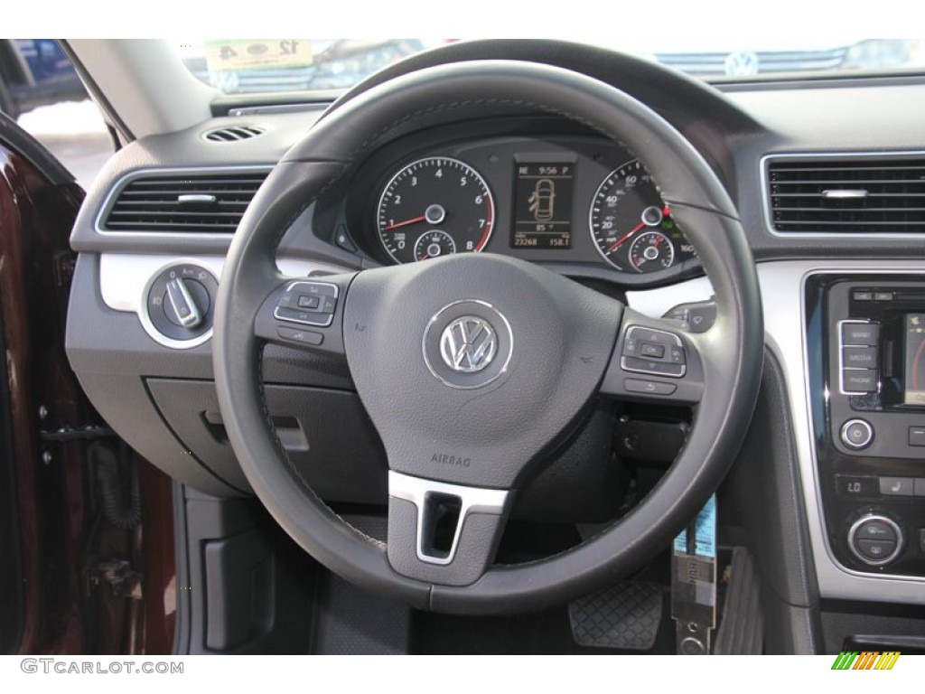 2012 Passat V6 SE - Opera Red Metallic / Titan Black photo #18