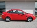 2008 Vermillion Red Ford Focus SE Sedan  photo #2