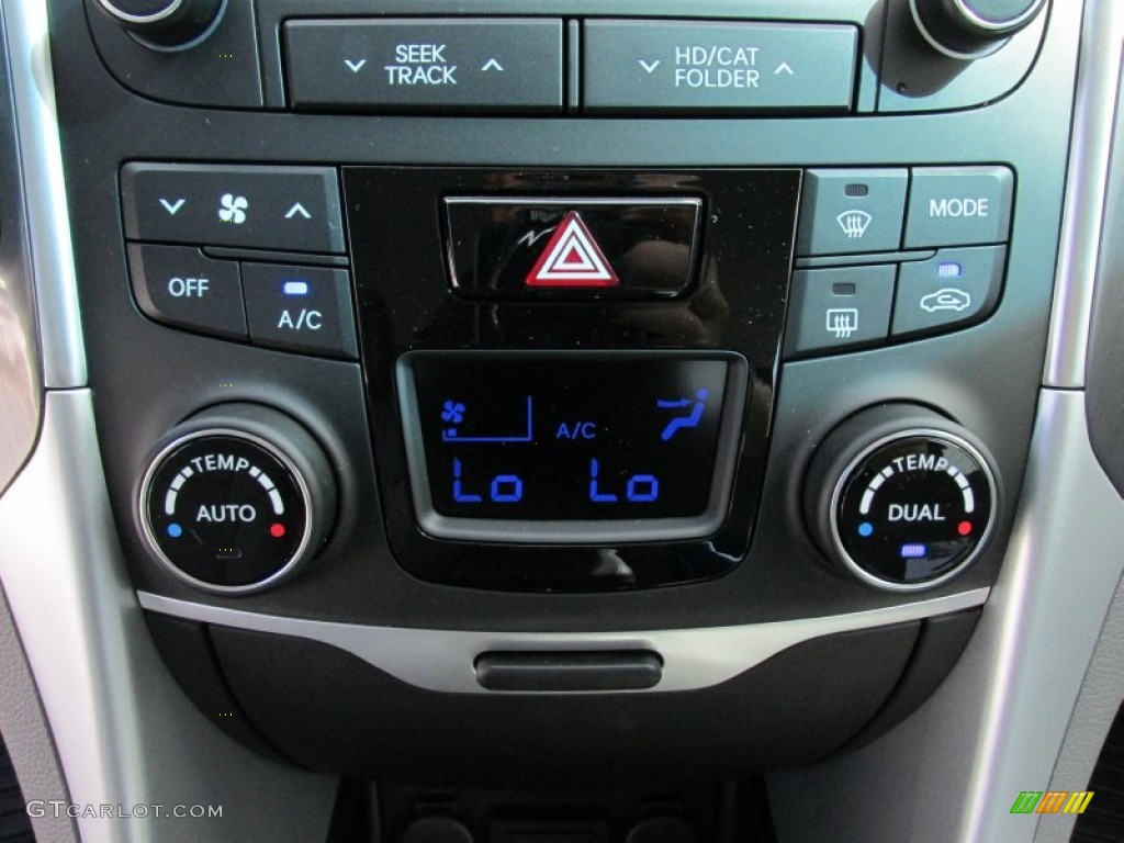 2015 Hyundai Sonata Hybrid Limited Controls Photo #98044360