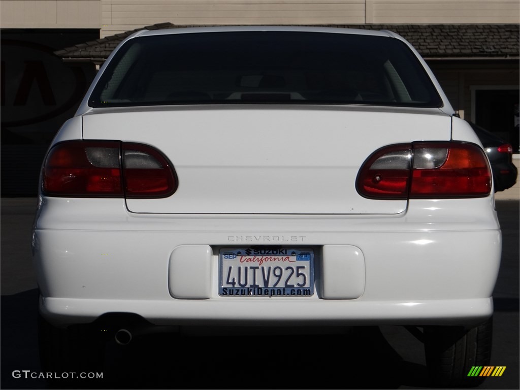 2002 Malibu Sedan - Bright White / Gray photo #8