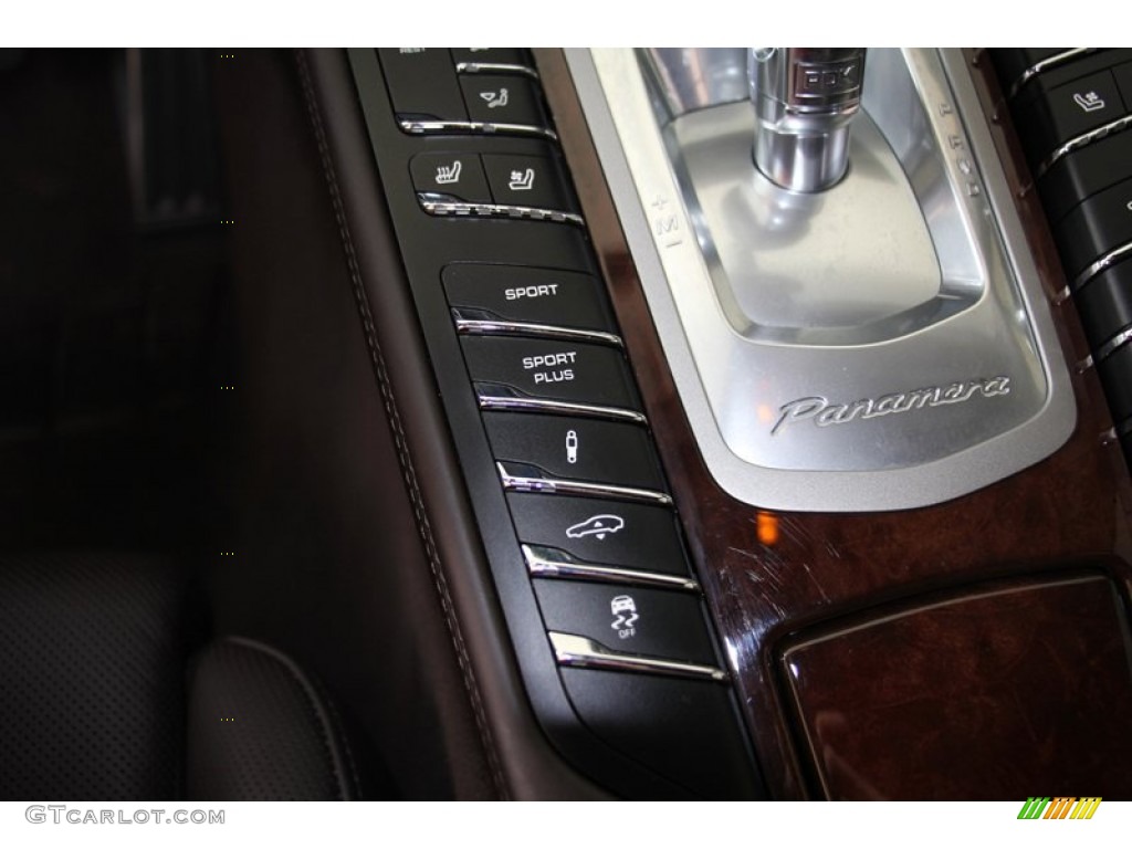2011 Porsche Panamera Turbo Controls Photo #98048239