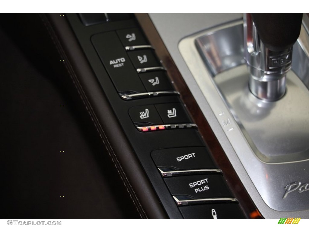 2011 Porsche Panamera Turbo Controls Photo #98048275