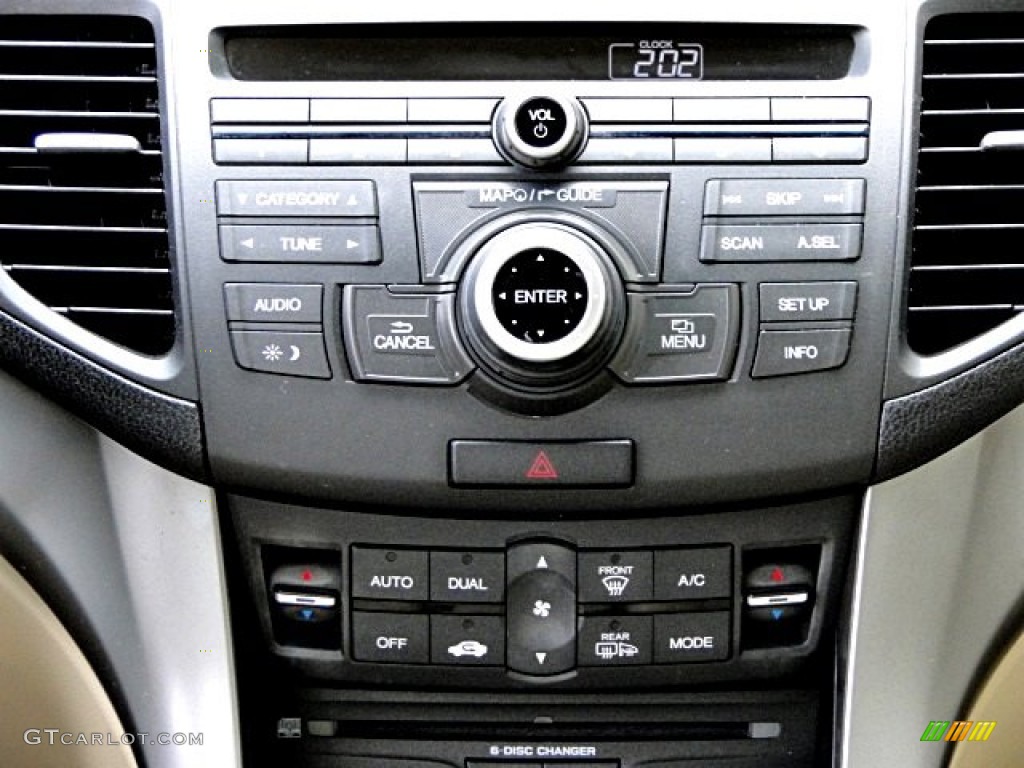 2009 Acura TSX Sedan Controls Photos