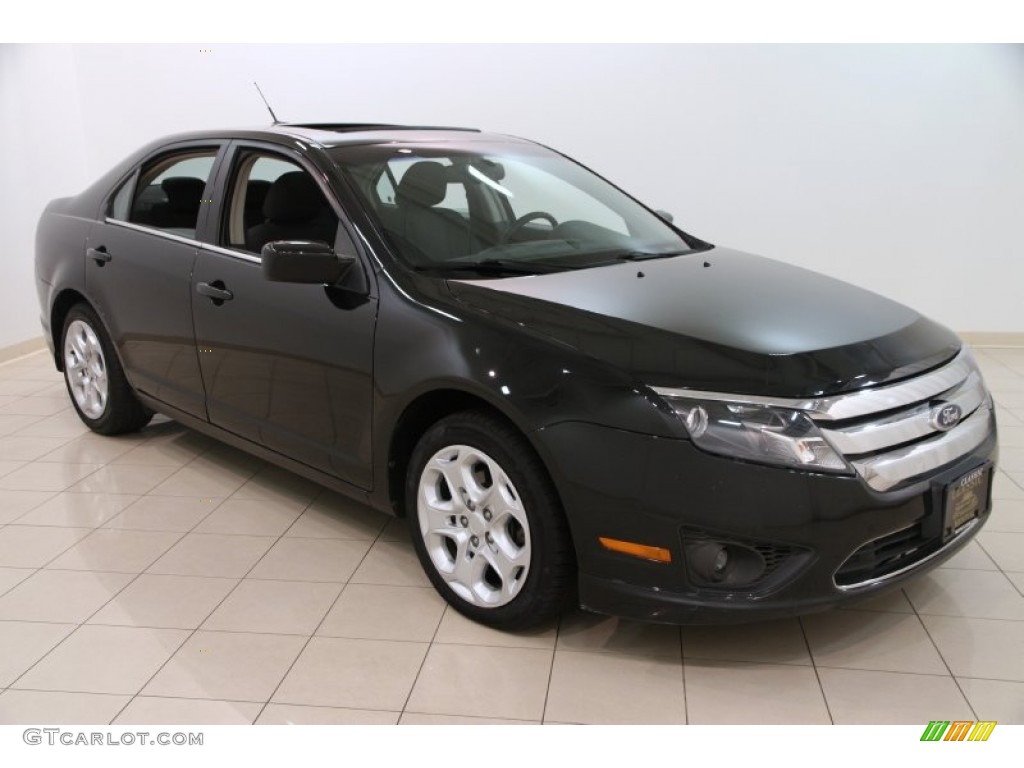 2010 Fusion SE V6 - Tuxedo Black Metallic / Charcoal Black photo #1