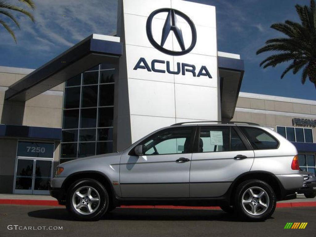 Titanium Silver Metallic BMW X5