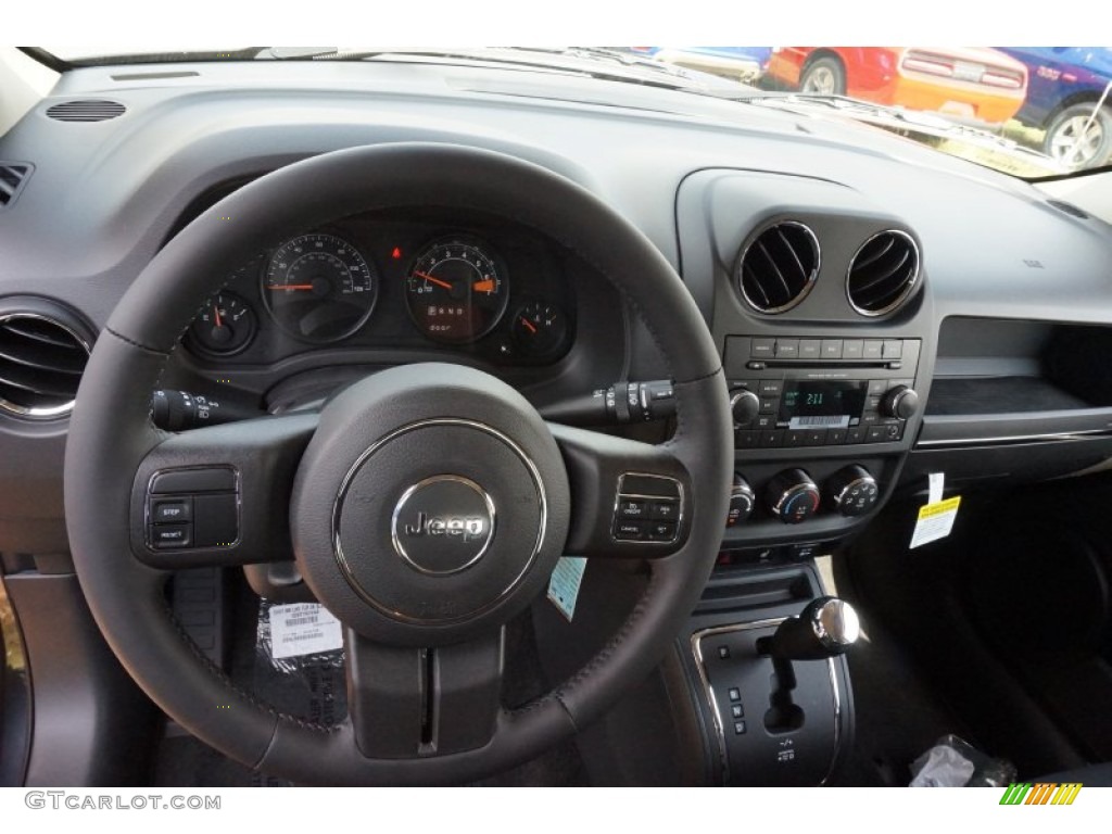 2015 Jeep Patriot Latitude Steering Wheel Photos