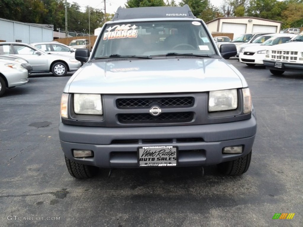 2000 Xterra XE V6 4x4 - Silver Ice Metallic / Dusk photo #1