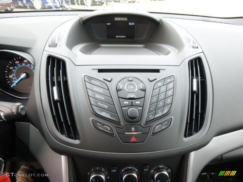 2015 Ford Escape SE 4WD Controls Photos