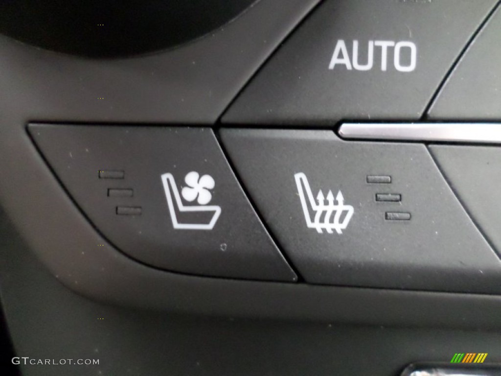 2015 Chevrolet Corvette Stingray Coupe Z51 Controls Photo #98055835