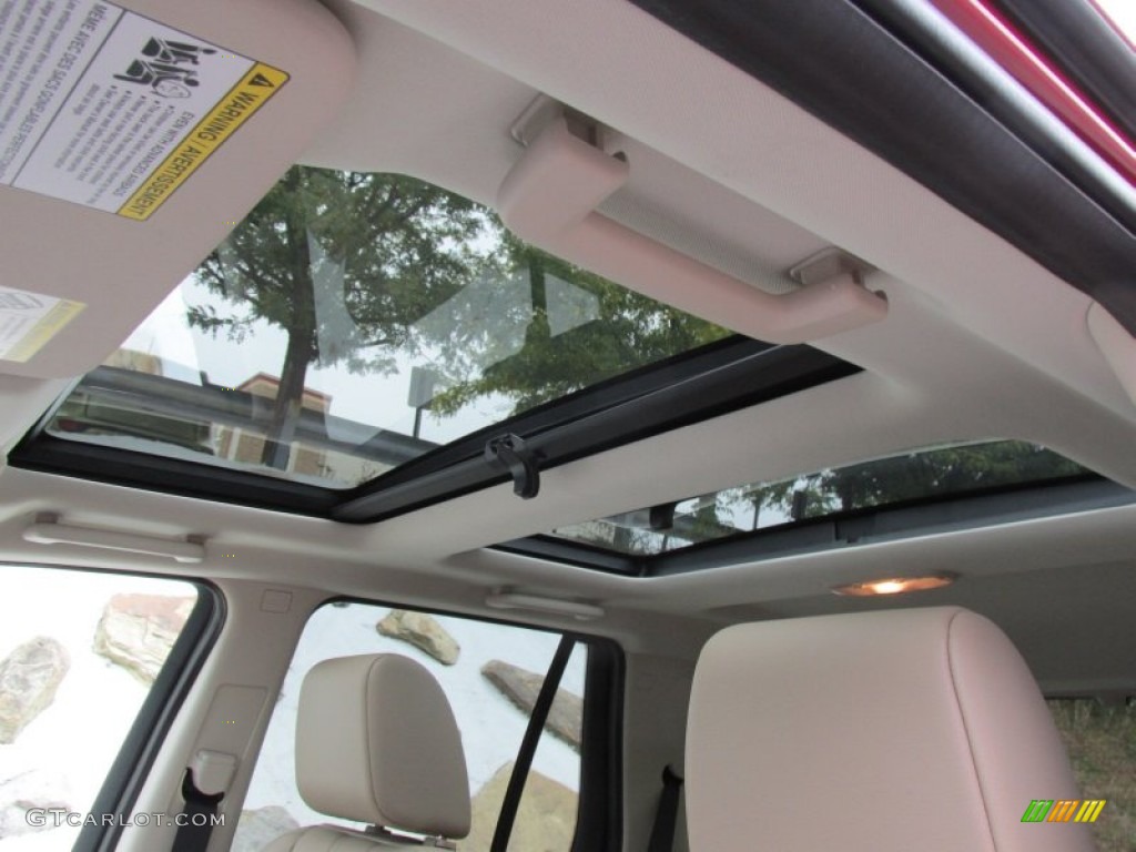 2015 Land Rover LR2 Standard LR2 Model Sunroof Photo #98061610