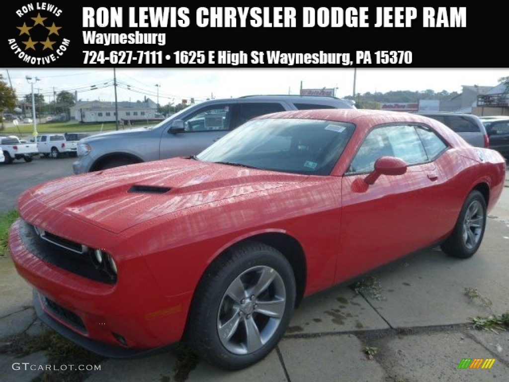 2015 Challenger SXT - TorRed / Black photo #1