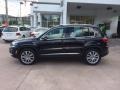 Deep Black Metallic - Tiguan SE Photo No. 2
