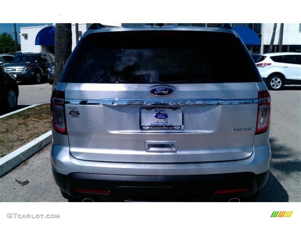 2015 Explorer FWD - Ingot Silver / Medium Light Stone photo #9