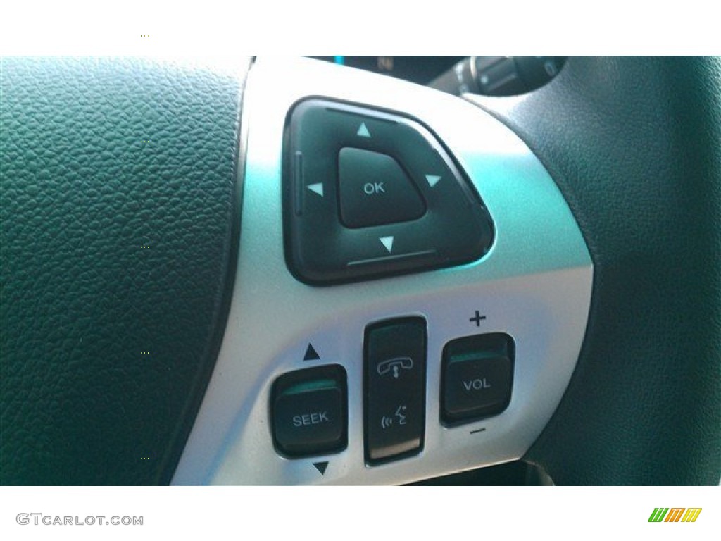 2015 Explorer FWD - Ingot Silver / Medium Light Stone photo #26