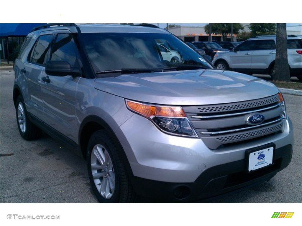 2015 Explorer FWD - Ingot Silver / Medium Light Stone photo #41