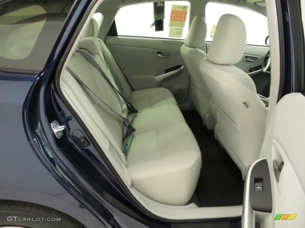 2015 Prius Three Hybrid - Nautical Blue Metallic / Misty Gray photo #5
