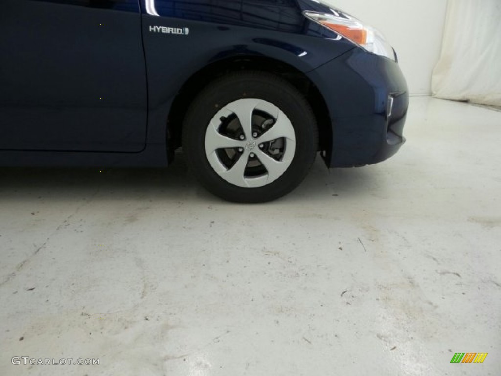 2015 Prius Three Hybrid - Nautical Blue Metallic / Misty Gray photo #13