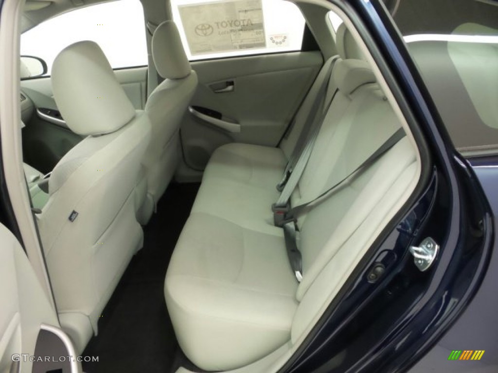 2015 Prius Three Hybrid - Nautical Blue Metallic / Misty Gray photo #22
