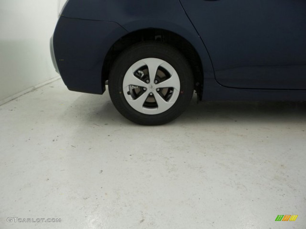2015 Prius Three Hybrid - Nautical Blue Metallic / Misty Gray photo #27