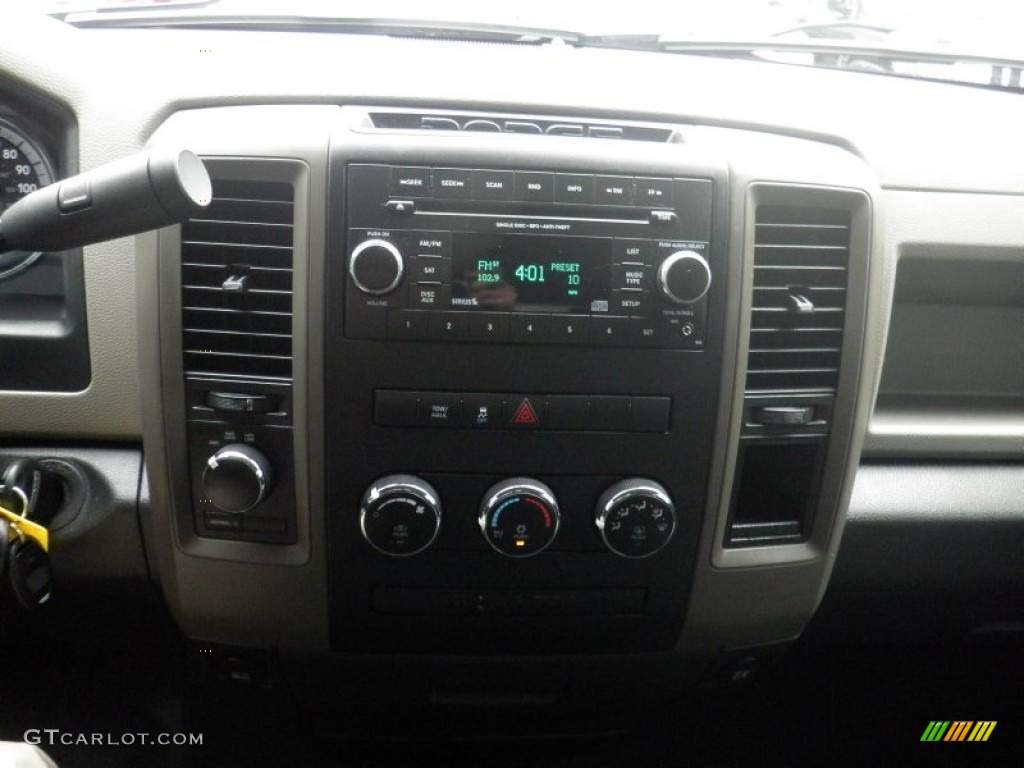 2012 Ram 1500 ST Quad Cab 4x4 - Deep Cherry Red Crystal Pearl / Dark Slate Gray/Medium Graystone photo #21