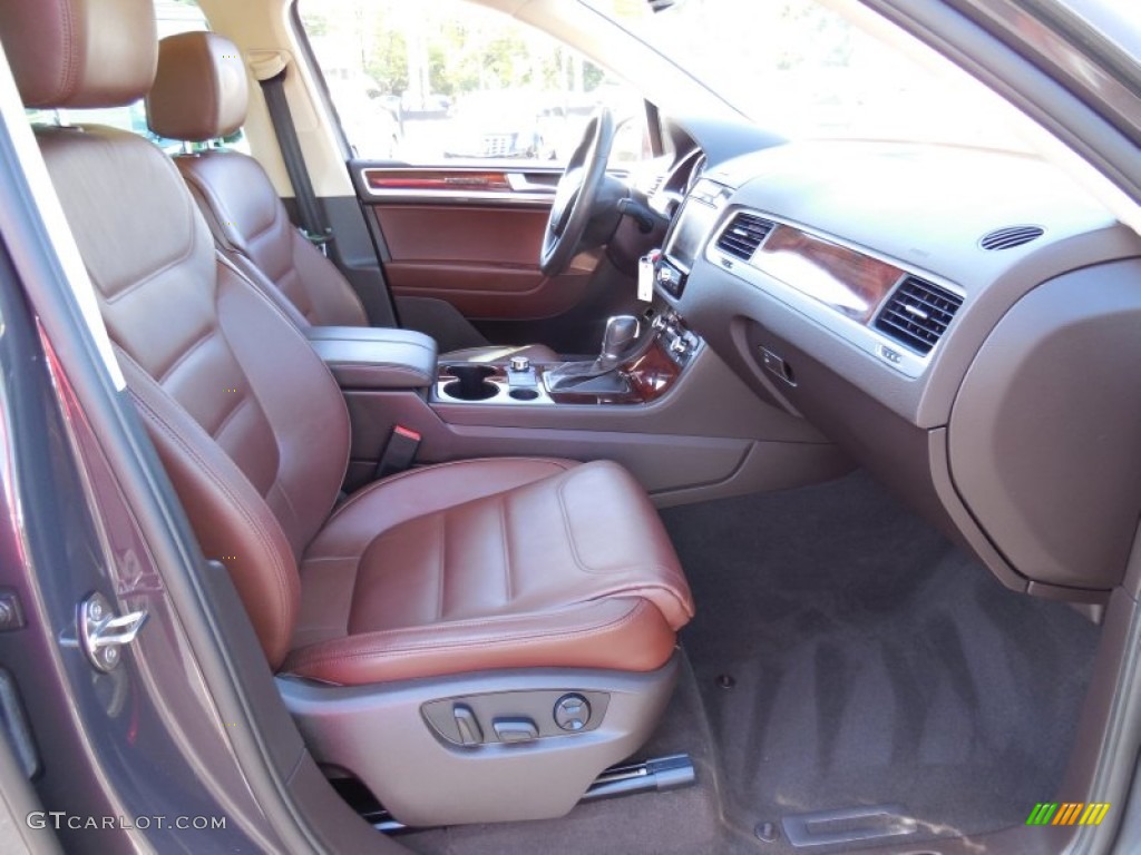 Saddle Brown Interior 2012 Volkswagen Touareg TDI Executive 4XMotion Photo #98074633