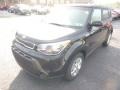 2015 Shadow Black Kia Soul   photo #4