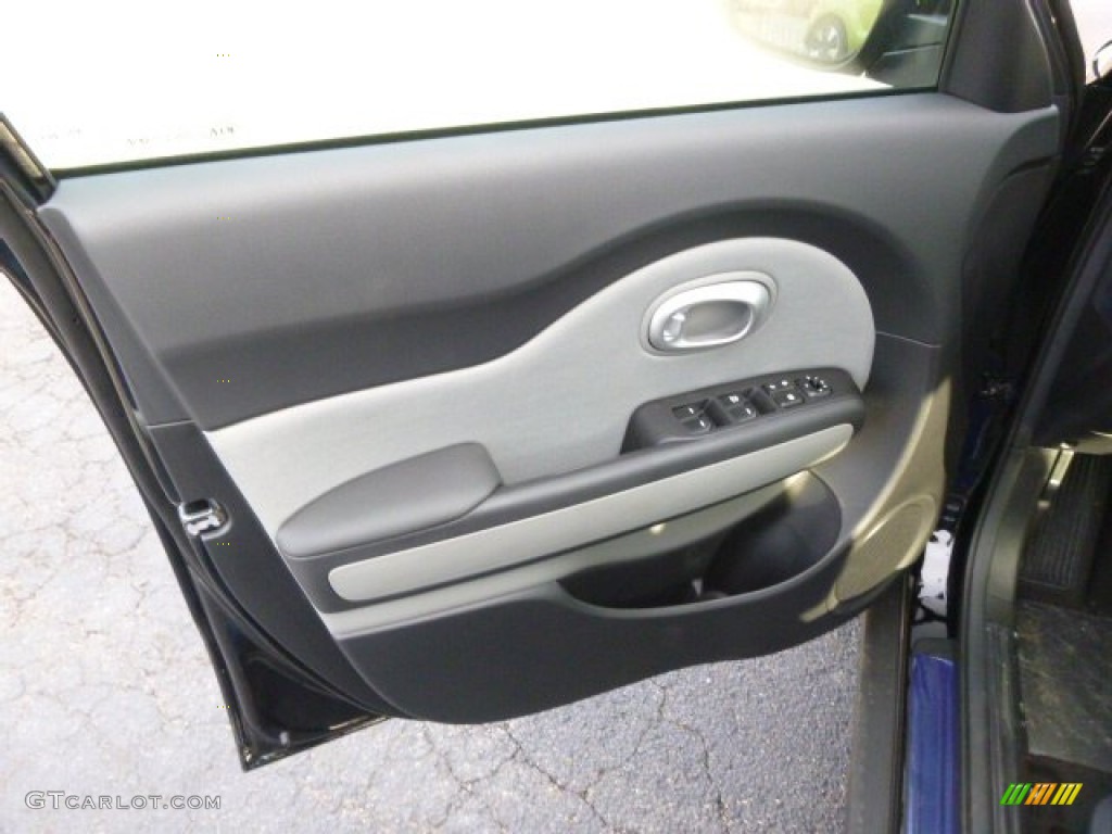 2015 Soul  - Shadow Black / Black photo #11