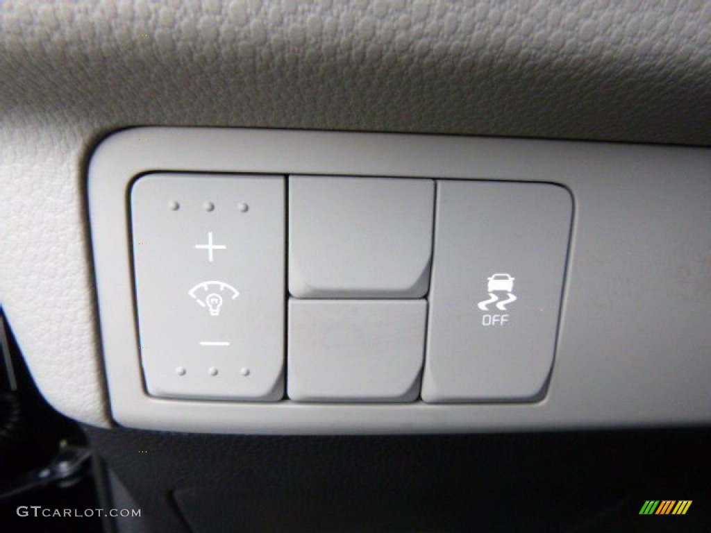 2015 Soul  - Shadow Black / Black photo #16