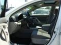 Super White - Camry SE Photo No. 7