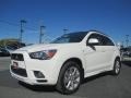 Diamond White - Outlander Sport SE 4WD Photo No. 3