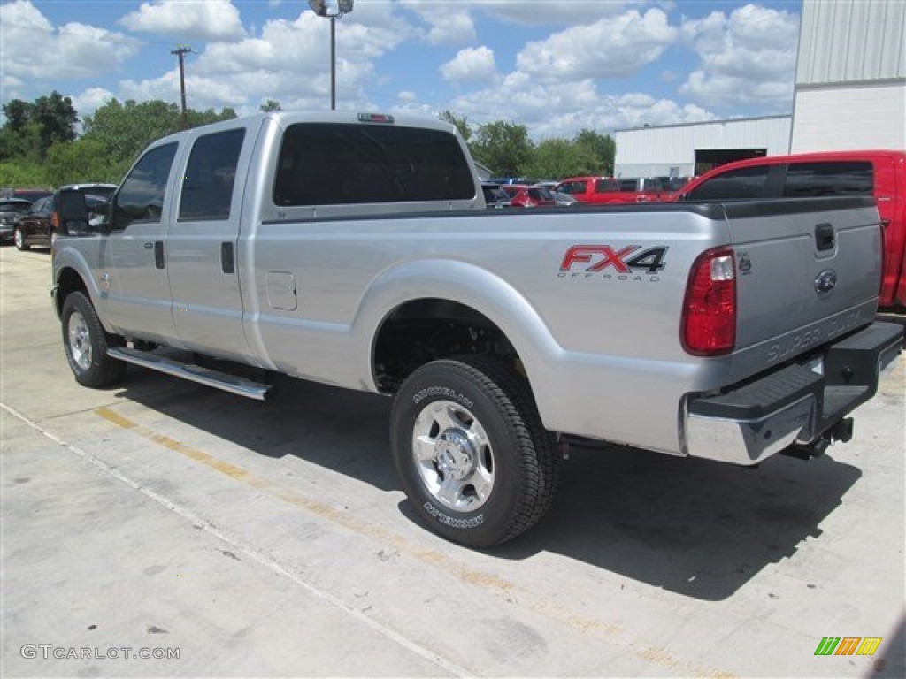 2015 F350 Super Duty XLT Crew Cab 4x4 - Ingot Silver / Steel photo #12