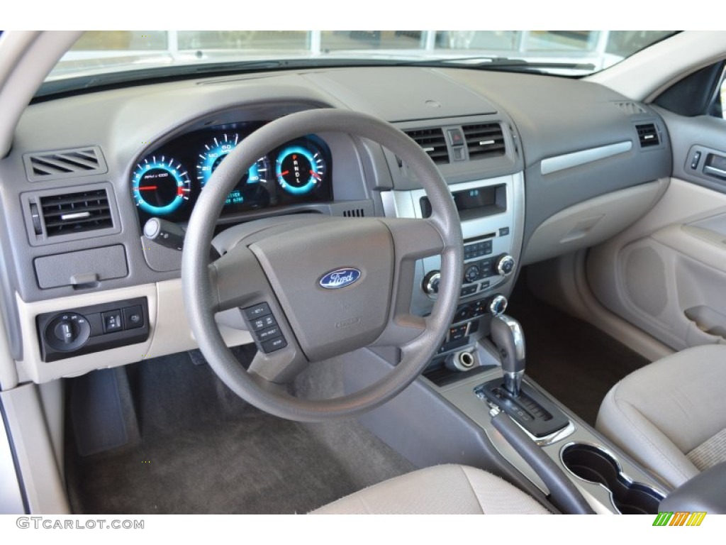2010 Fusion S - Brilliant Silver Metallic / Medium Light Stone photo #10
