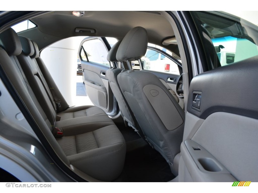 2010 Fusion S - Brilliant Silver Metallic / Medium Light Stone photo #13