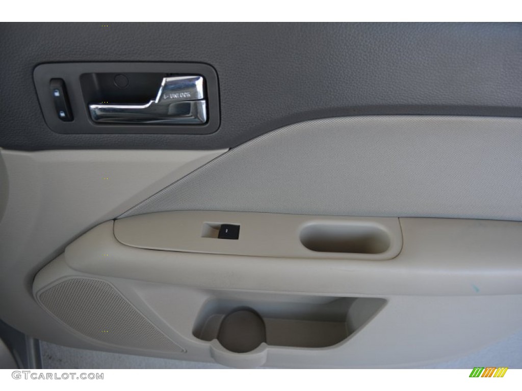 2010 Fusion S - Brilliant Silver Metallic / Medium Light Stone photo #14