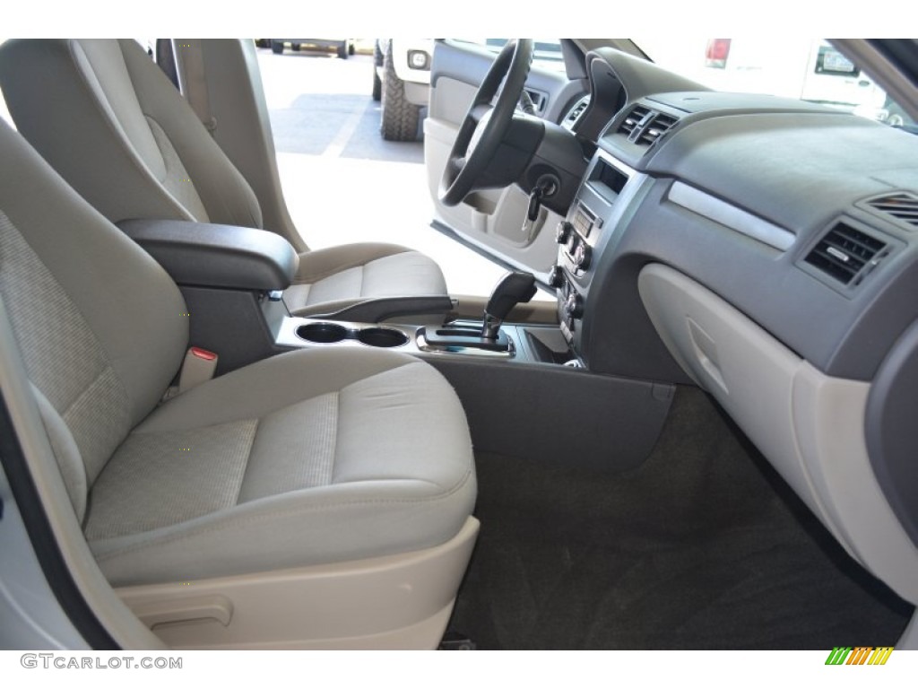 2010 Fusion S - Brilliant Silver Metallic / Medium Light Stone photo #15