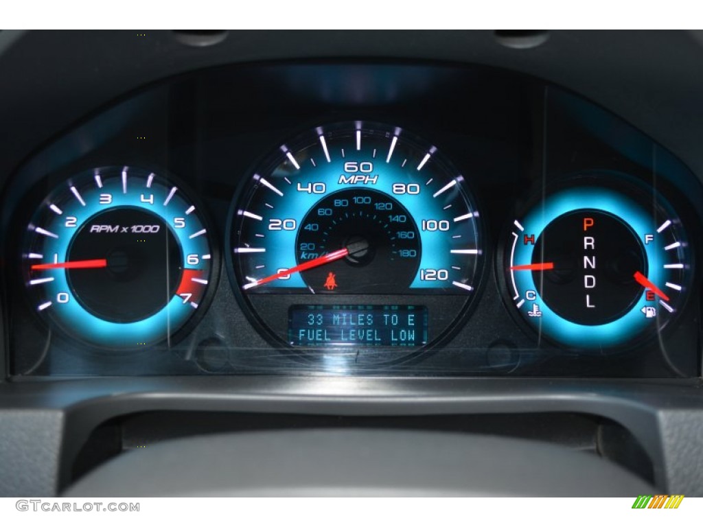 2010 Fusion S - Brilliant Silver Metallic / Medium Light Stone photo #22