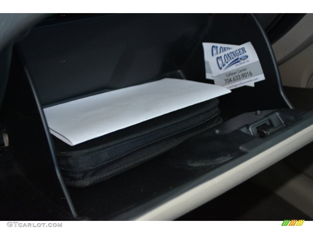 2010 Fusion S - Brilliant Silver Metallic / Medium Light Stone photo #24